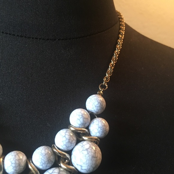 Speckled Bead Necklace - Picture 4 of 5